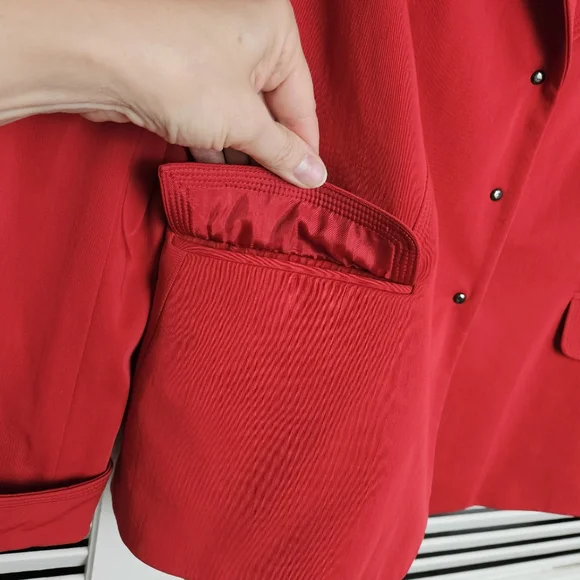 Tahari Women's Red Wool Blend Blazer Size 10 - Picture 5 of 13